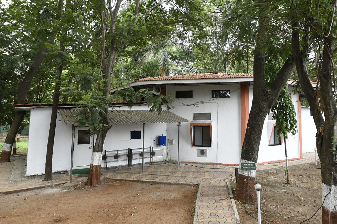 dhamma sarita vipassana meditation center​