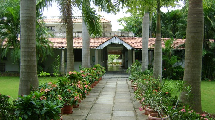 dhamma setu vipassana meditation center